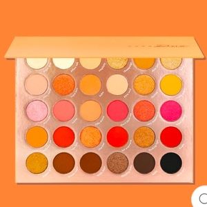 PRO11 GENTLE TEASER SHADOW PALETTE